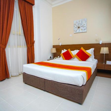 La Villa Hotel Doha Exteriör bild