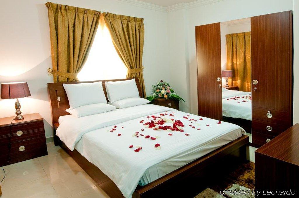 La Villa Hotel Doha Exteriör bild
