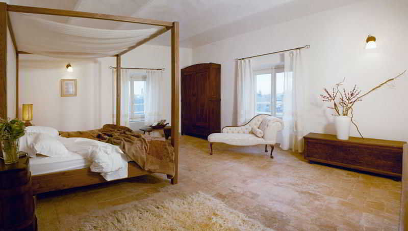 La Villa Hotel Doha Exteriör bild